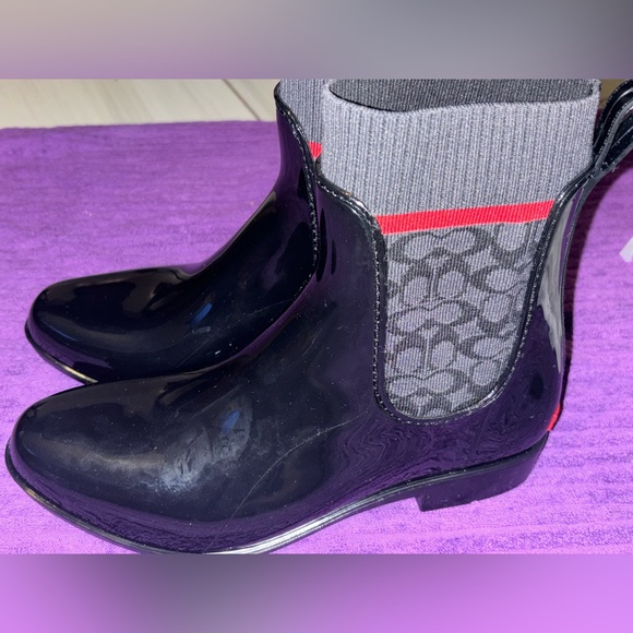 COACH Rubber Rain Boots Sz 8 Black Patent Logo Stretch PullOn Boots StyleG5255 - Picture 5 of 10